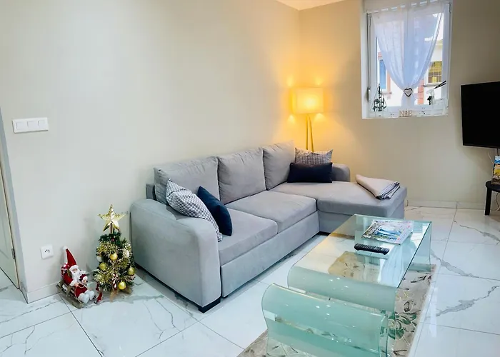 Spacieux, Lumineux Et Confortable